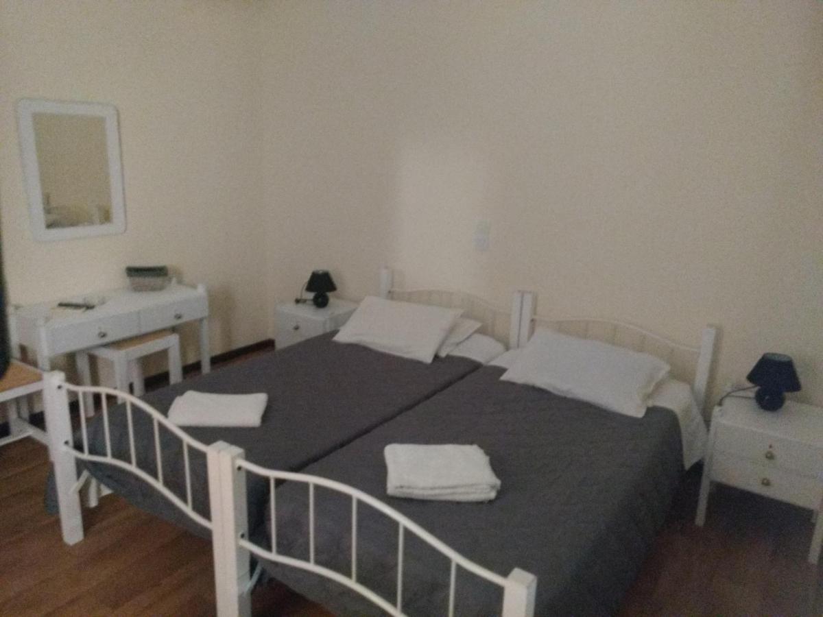 Hotel Διεθνές 扎哈罗 外观 照片