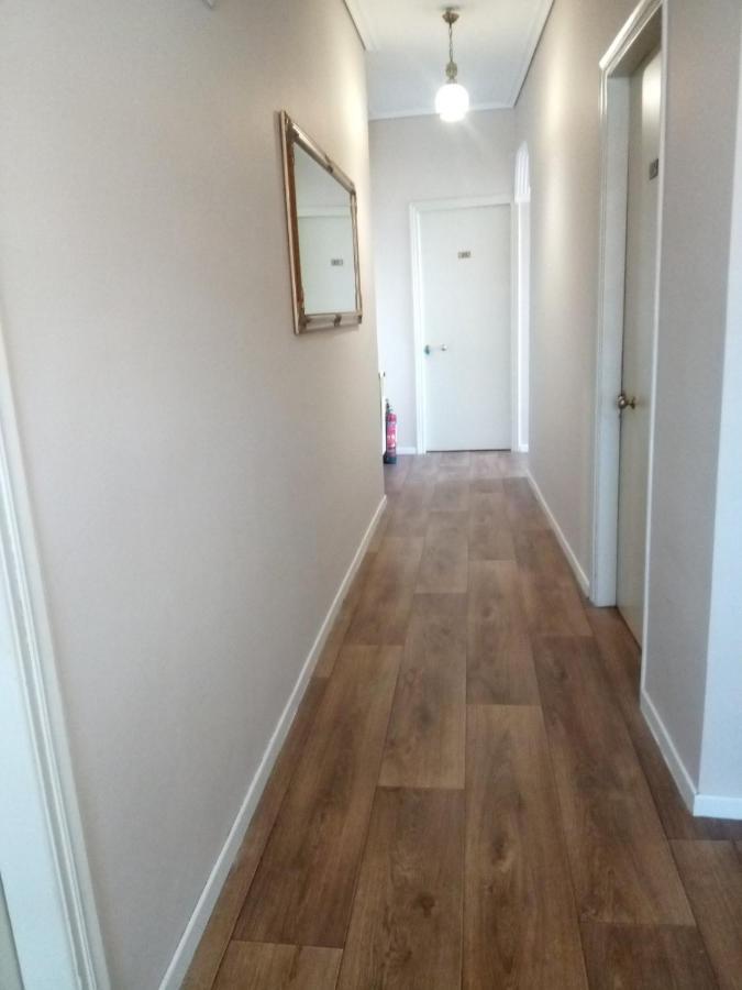 Hotel Διεθνές 扎哈罗 外观 照片