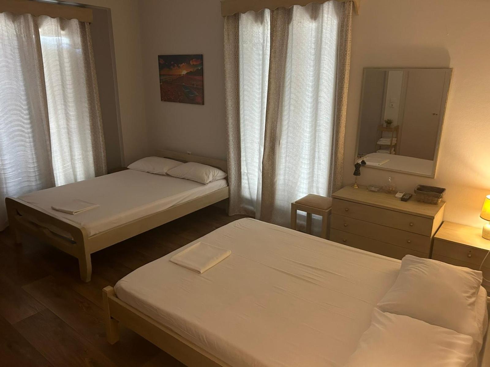Hotel Διεθνές 扎哈罗 外观 照片