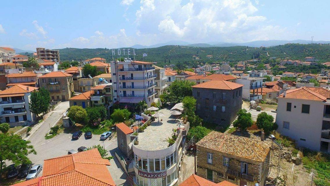 Hotel Διεθνές 扎哈罗 外观 照片